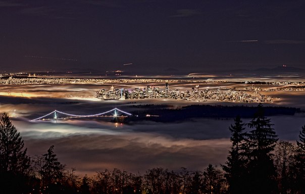 Ночной Ванкувер, Канада.
