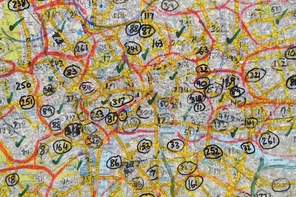 Без GPS! Упорные лондонские таксисты запоминают карту города