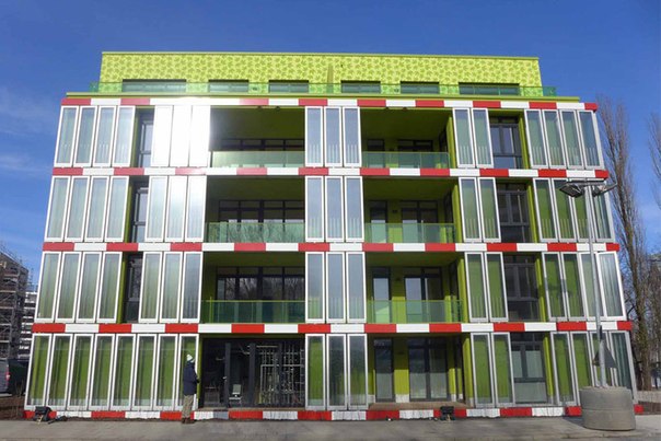 В Гамбурге построили здание с водорослями