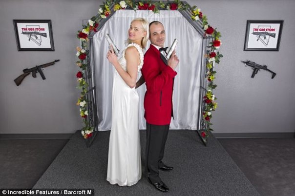 Необычные «оружейные» свадьбы в Лас-Вегасе