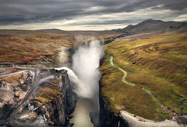 «Каурахньюкар» — деривационная гидроэлектростанция в Исландии.