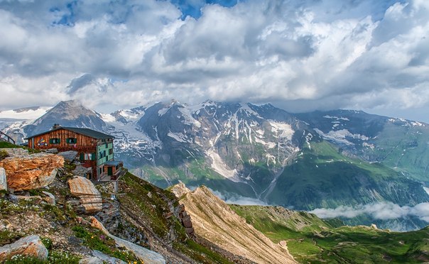 Домик в Альпах, Австрия.