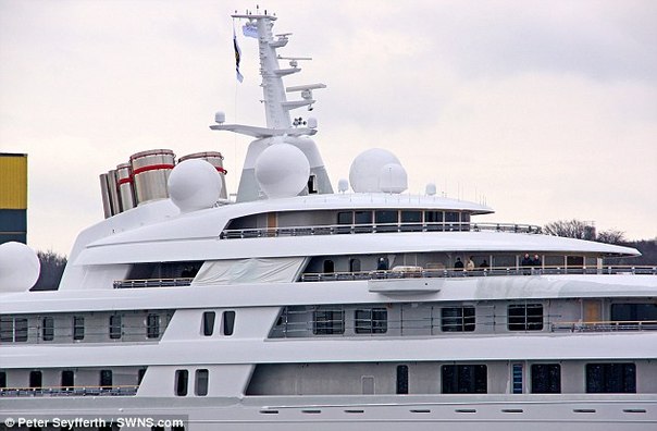 Azzam: самая большая в мире яхта