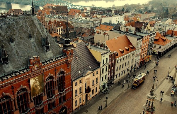 Улица города Торунь, Польша.