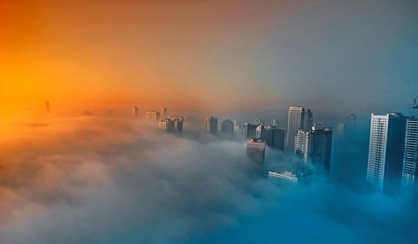 "Город в тумане". Дубай, ОАЭ.