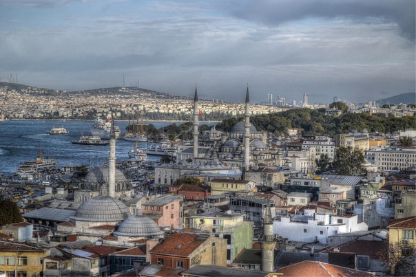 Стамбул — крупнейший город Турции и один из самых больших городов мира,