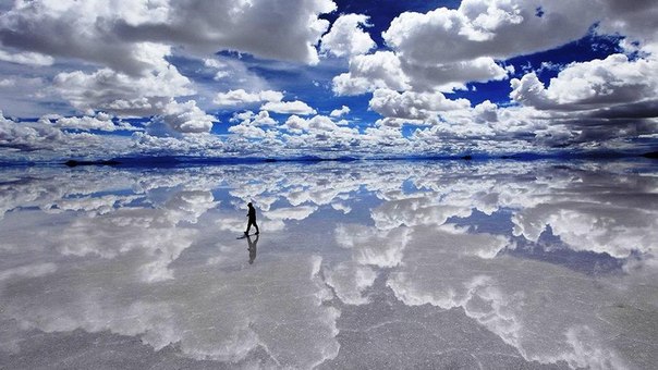 На юго-западе Боливии расположен самый крупный в мире солончак площадью 10 582 квадратных километров.