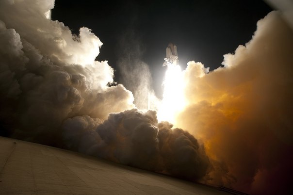 Ночной старт космического шаттла «Индевор», 9 февраля 2010 года.