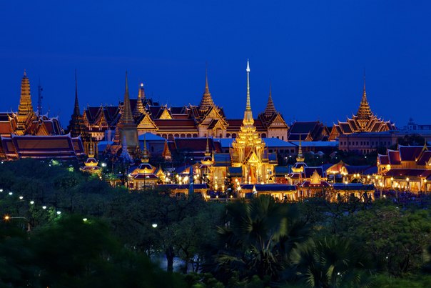 Ват Пхра Кео — буддийский храм в историческом центре Бангкоке, одно из самых священных мест Таиланда.