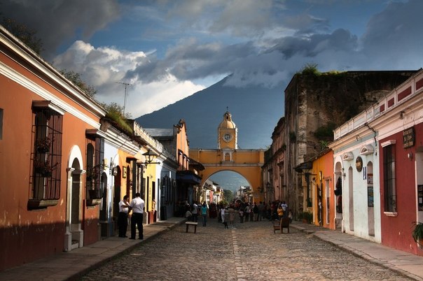 Арка Санта-Каталина, Антигуа-Гуатемала, Гватемала.