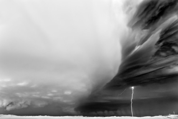 Могучие и прекрасные бури Митча Добраунера (Mitch Dobrowner)