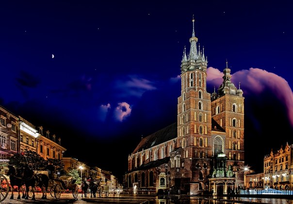 Ночной Краков, Польша.