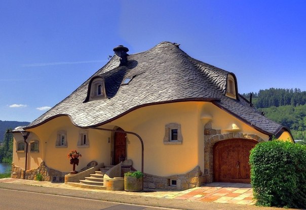 Интересный домик В Германии.