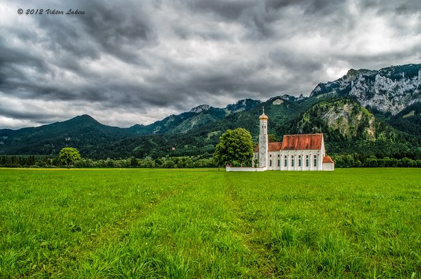 Церквушка на границе Австрии и Германии.