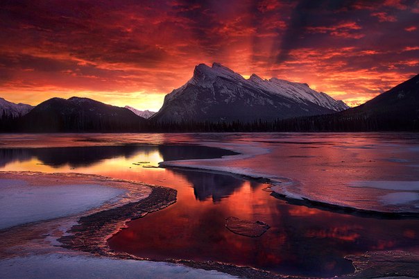 Банф — старейший национальный парк Канады, созданный в 1885 году в канадских Скалистых горах.