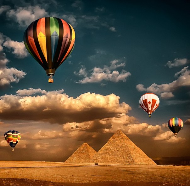Пирамиды в Гизе, Египет.