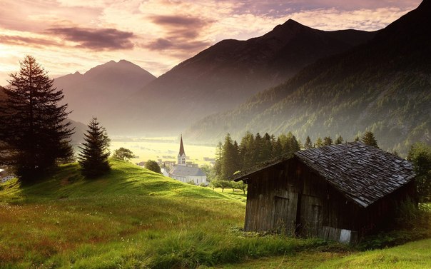 Домик в долине, Тироль, Австрия