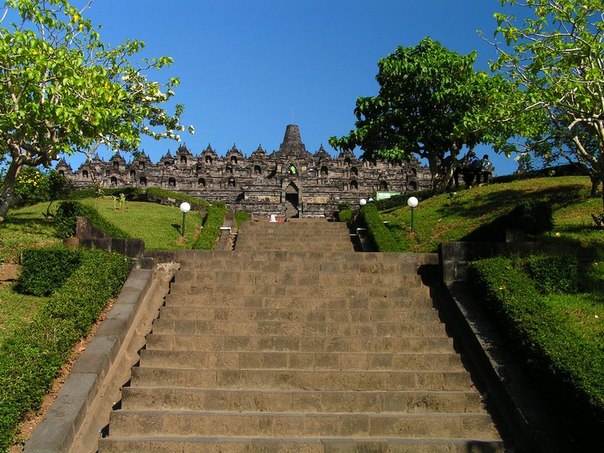 Боробудур, о. Ява, Индонезия.