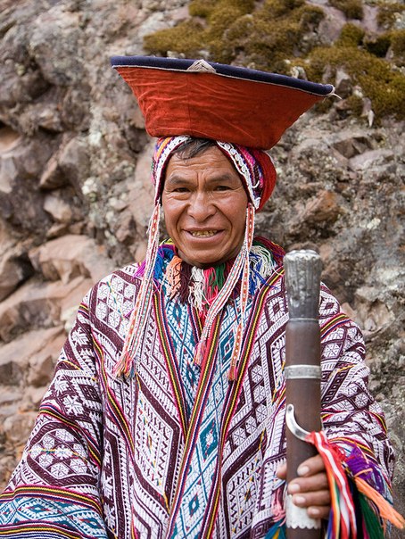 Житель Анд (Перу) в традиционном костюме.