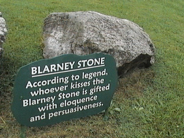 Камень Красноречия, замок Бларни, Ирландия.