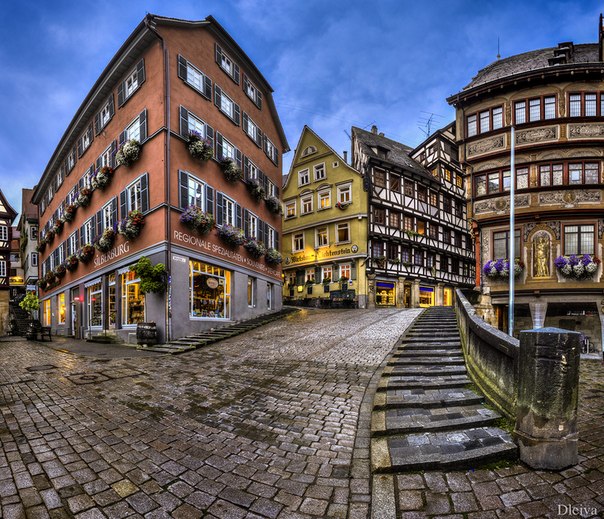 Тюбинген— старинный город в Германии, в центре федеральной земли Баден-Вюртемберг.