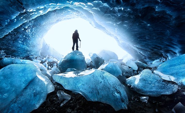 Ледяная пещера, Исландия.