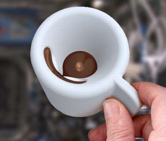 Физик создал специальную чашку для космоса