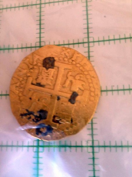 Семья кладоискателей в США нашла сундук с золотом на сумму $300 тысяч