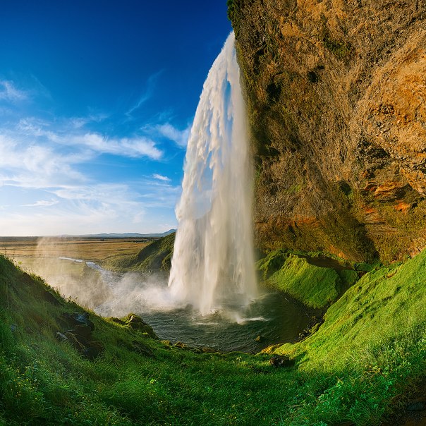 Селйяландсфосс — один из самых известных водопадов в Исландии.