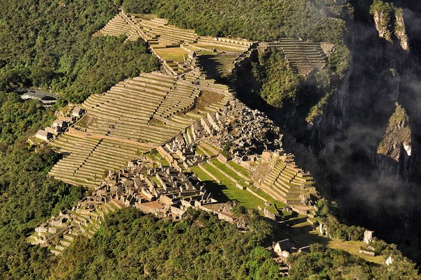 Мачу-Пикчу — город древней Америки, находящийся на территории современного Перу.
