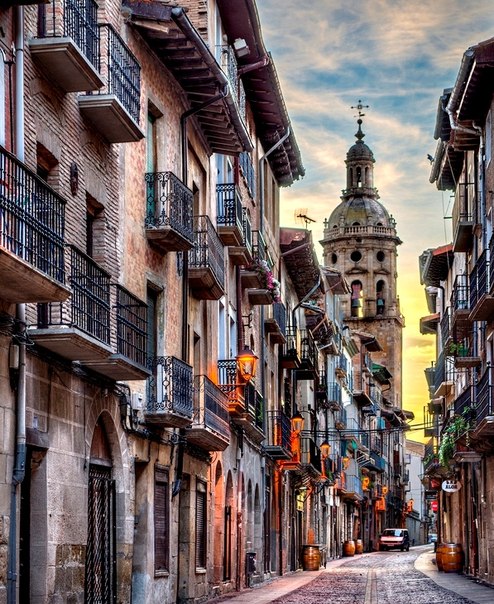 Пуэнте-ла-Рейна — город и муниципалитет в Испании, входит в провинцию Наварра.