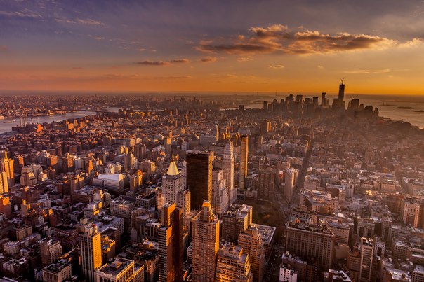 Манхэттен  — историческое ядро города Нью-Йорка.