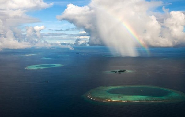 Радуга над Мальдивскими островами