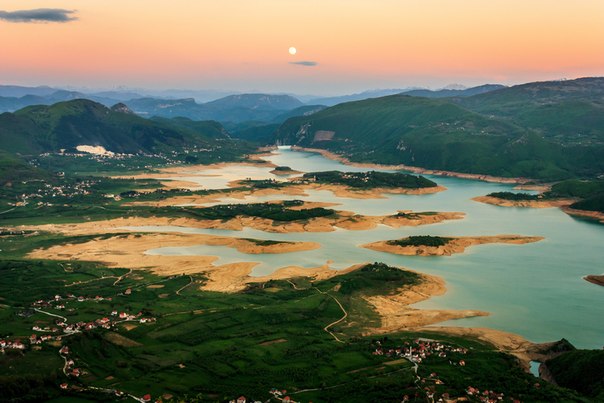 Озеро Рама, Босния и Герцеговина.