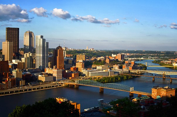 Питтсбург — второй по величине город в штате Пенсильвания, США.