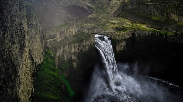 Водопад на реке Палаус, Штат Вашингтон, США.