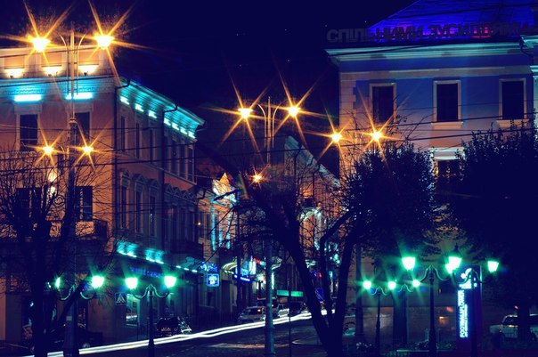Черновцы́ — город на юго-западе Украины.