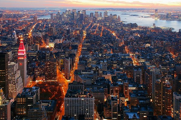 Манхэ́ттен — историческое ядро города Нью-Йорка, США.