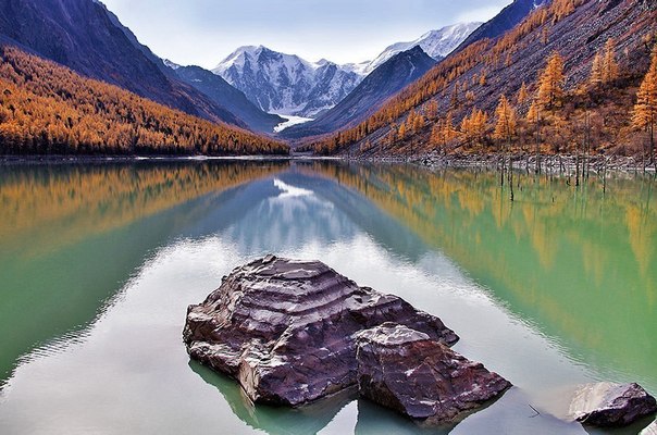Озеро Маашей, Алтай, Россия