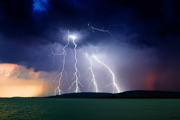"Апокалипсис". Озеро Балатон, Венгрия.