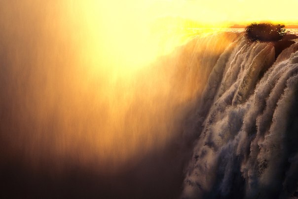 Водопад Виктория, Замбия.