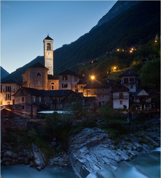 Тичино — италоязычный кантон на юге Швейцарии.