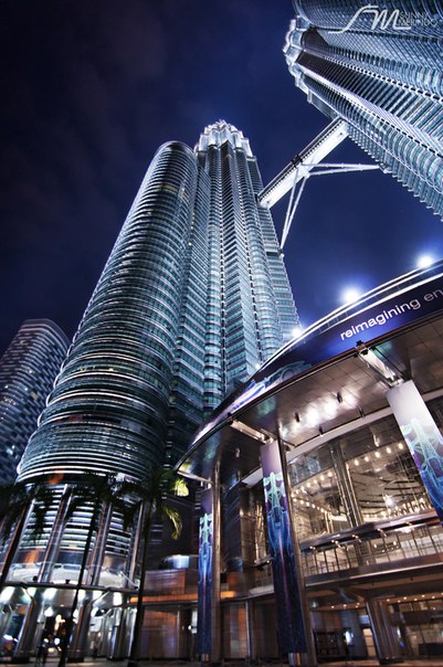 Башни Петронас, Куала-Лумпур,  Малайзия.
