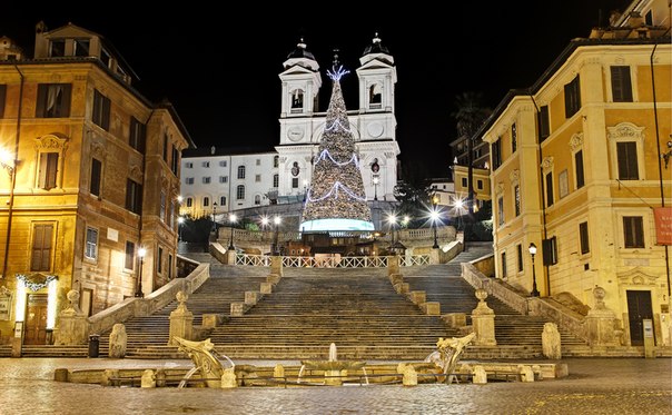 Испанские ступени — грандиозная барочная лестница в Риме. Состоит из 138 ступеней, которые ведут с Испанской площади к расположенной на вершине холма Пинчо церкви Тринита-деи-Монти.