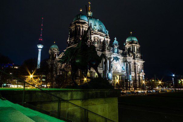 Ночной Берлин, Германия.