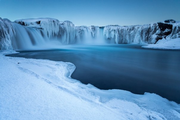 Годафосс — один из самых известных водопадов Исландии.