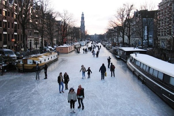 Канал Принсенграхт в Амстердаме, Нидерланды.