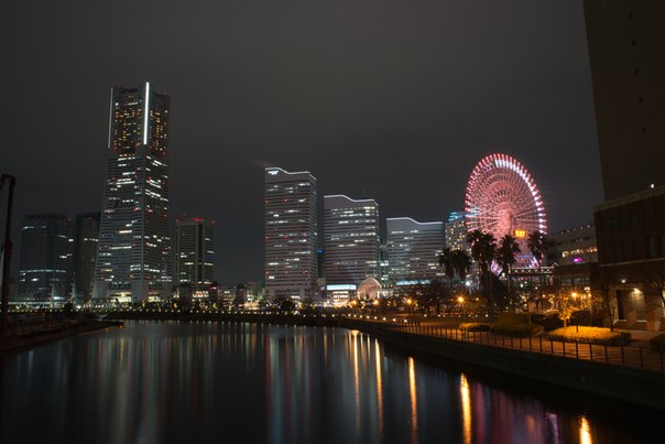 Йокогама — крупнейший портовый город Японии, административный центр префектуры Канагава.