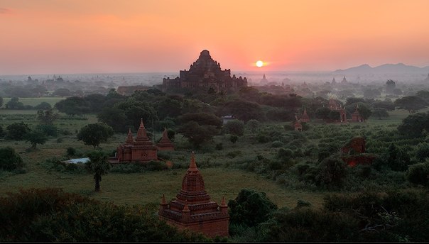 Паган — древняя столица одноимённого царства на территории современной Мьянмы.