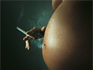 В России только 3 из 10 женщин бросают курить, когда узнаю что они беременны.